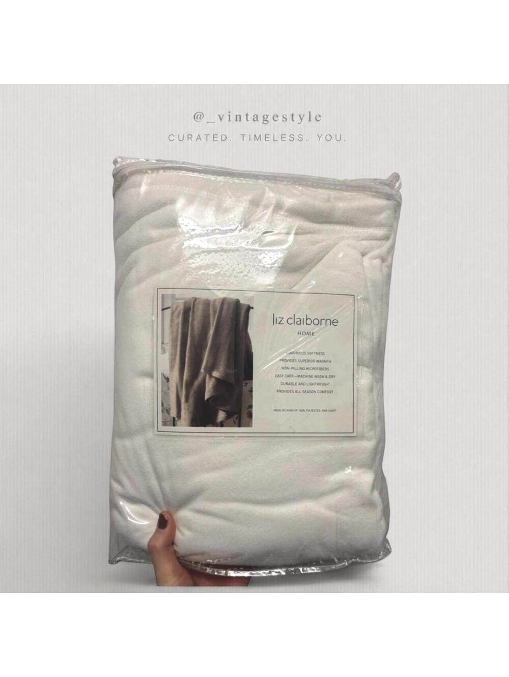 Liz Claiborne  White and Cream Soft-furnishings-textil